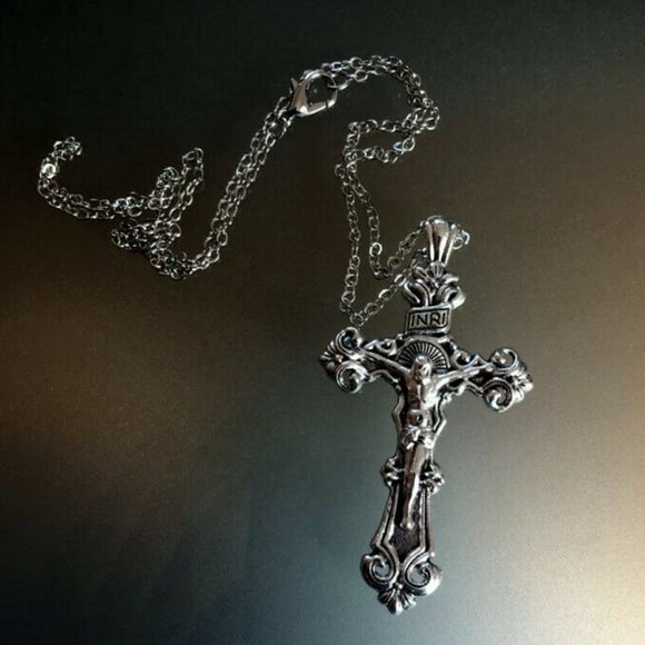 Religious Jesus Cross Pendant Flower Necklace
